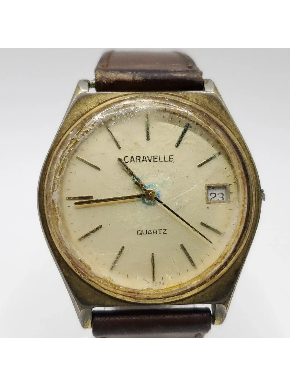 Vintage 1983 Bulova Quartz 34mm Date Dial Watch For Parts Or Repair